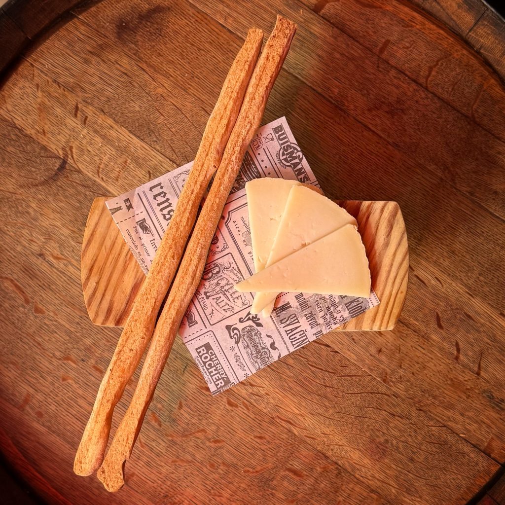 Garage-Bar-Vino-Natural-Quesos-Cabra-Payoyo