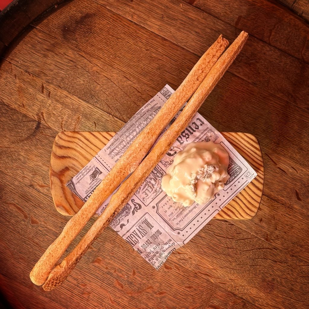 Garage-Bar-Vino-Natural-Quesos-Gorgonzola